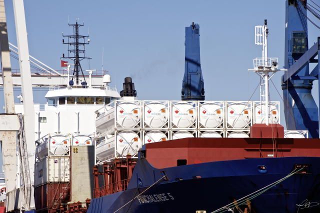 Operação logística de fornecimento de GNL entre Portugal Continental e a ilha da Madeira