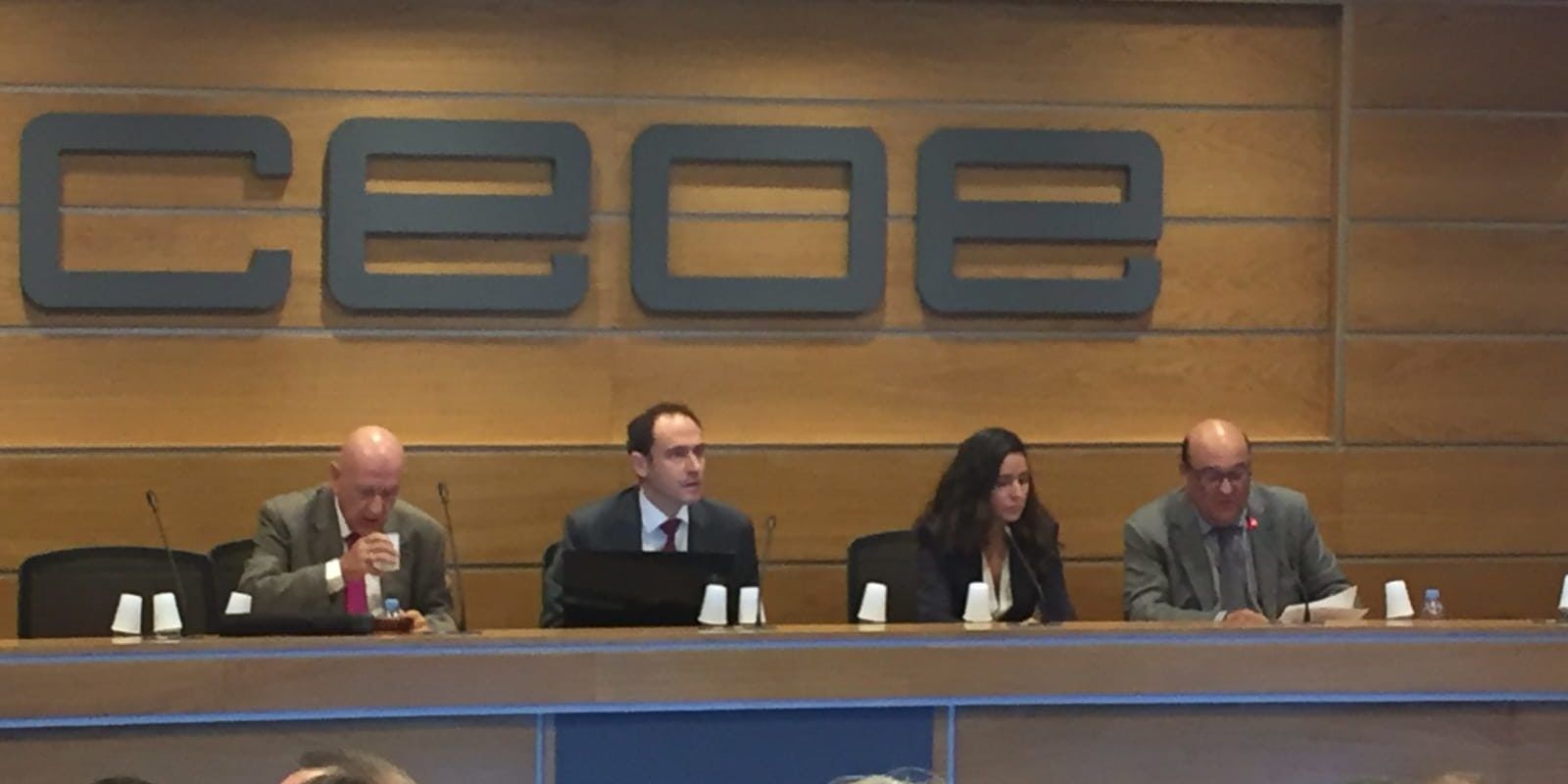 Presentes en la Jornada Energías de automoción. Eficiencia y transición energética